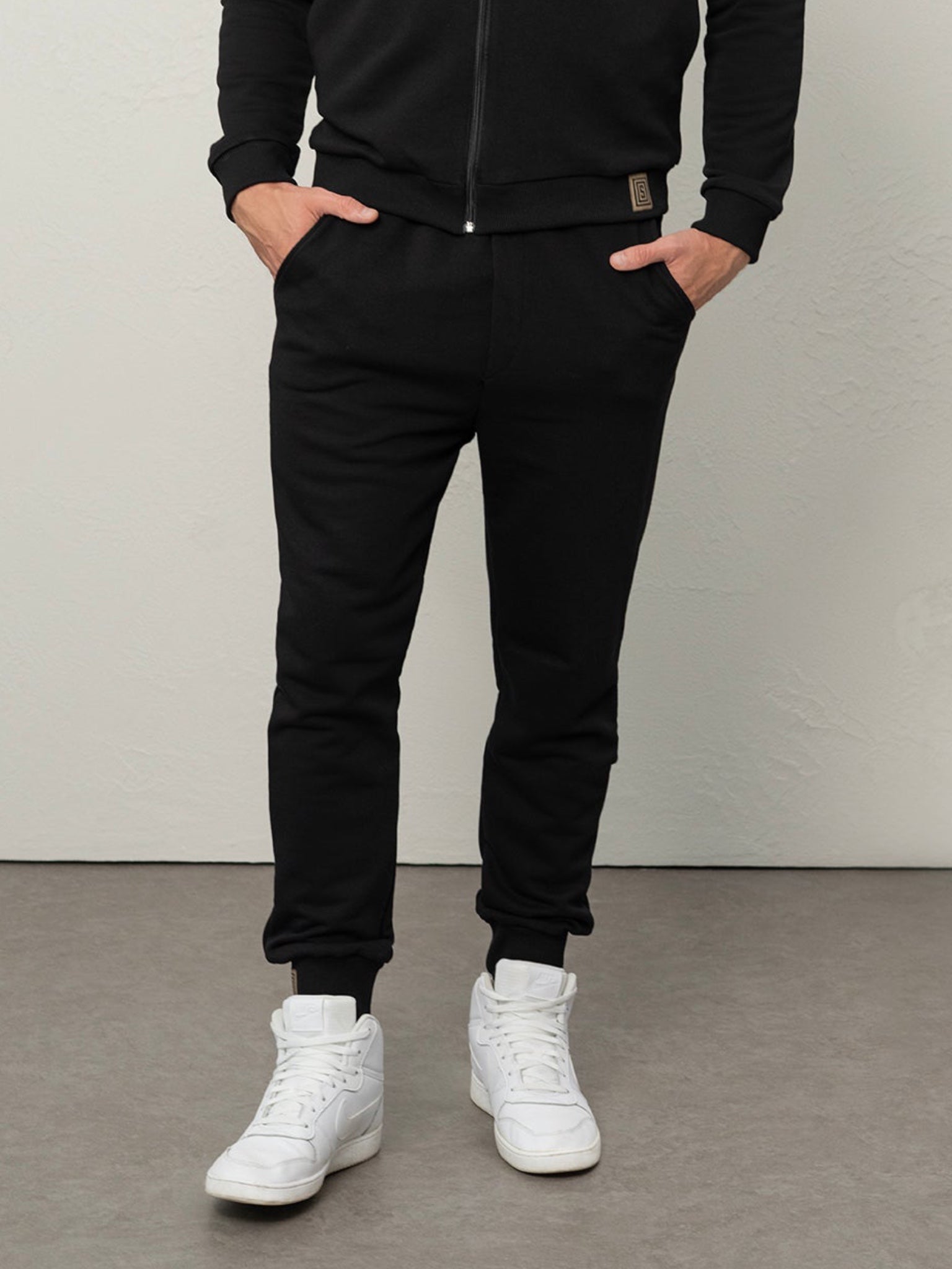 Laisvalaikio kelnės "Flow" be pūkelio (spalva pasirinktinai)