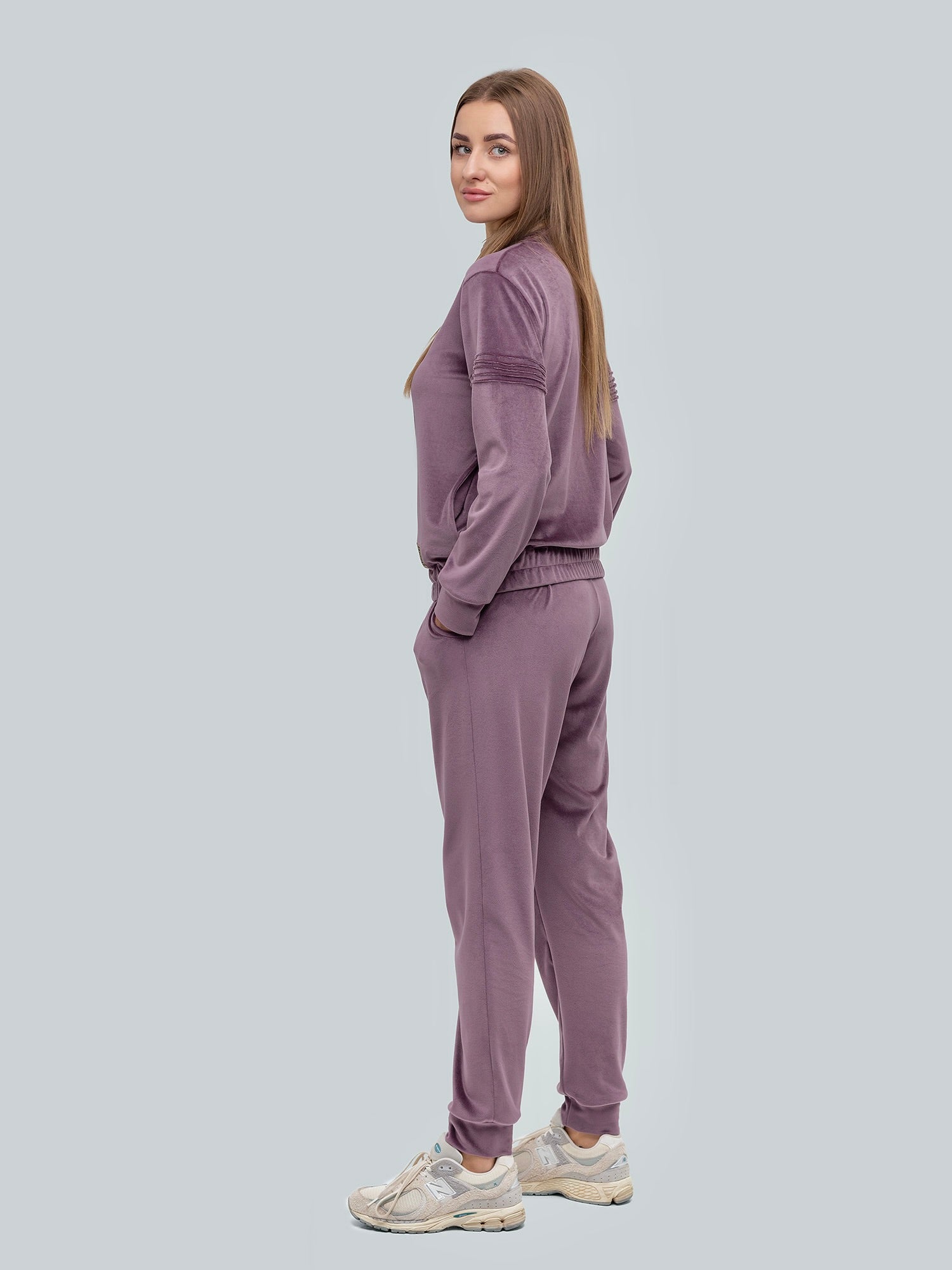 Veliūrinis laisvalaikio kostiumas "Soft lavender"