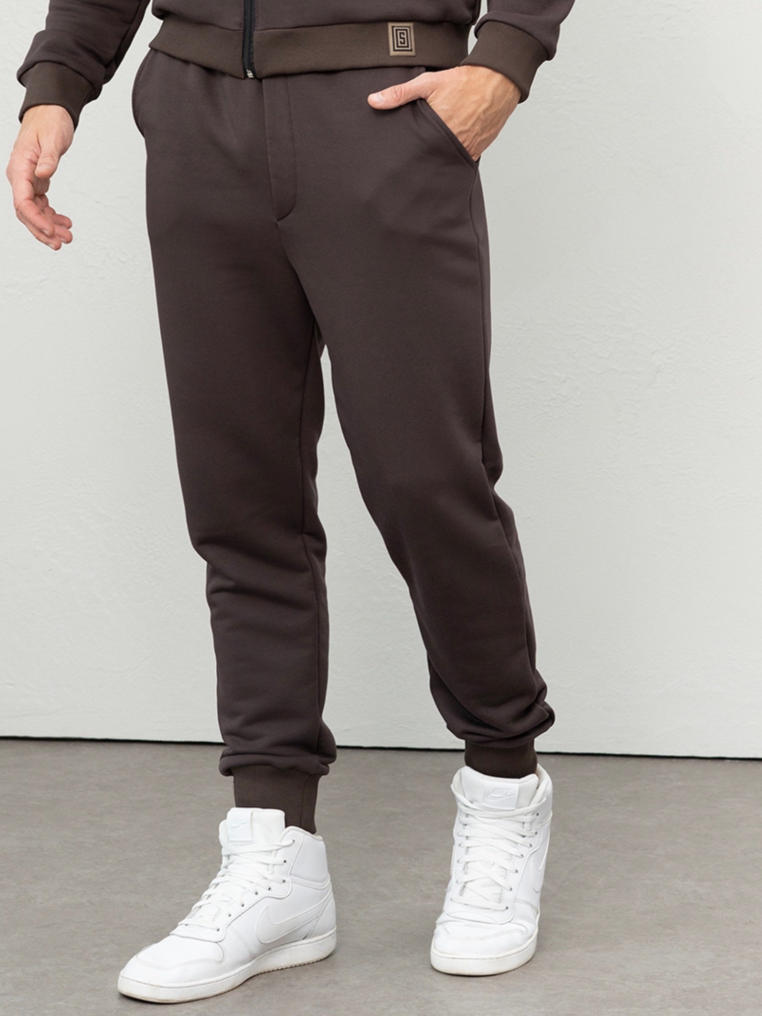 Laisvalaikio kelnės "Flow" be pūkelio (spalva pasirinktinai)