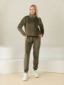 Veliūrinis laisvalaikio kostiumas "Soft olive"