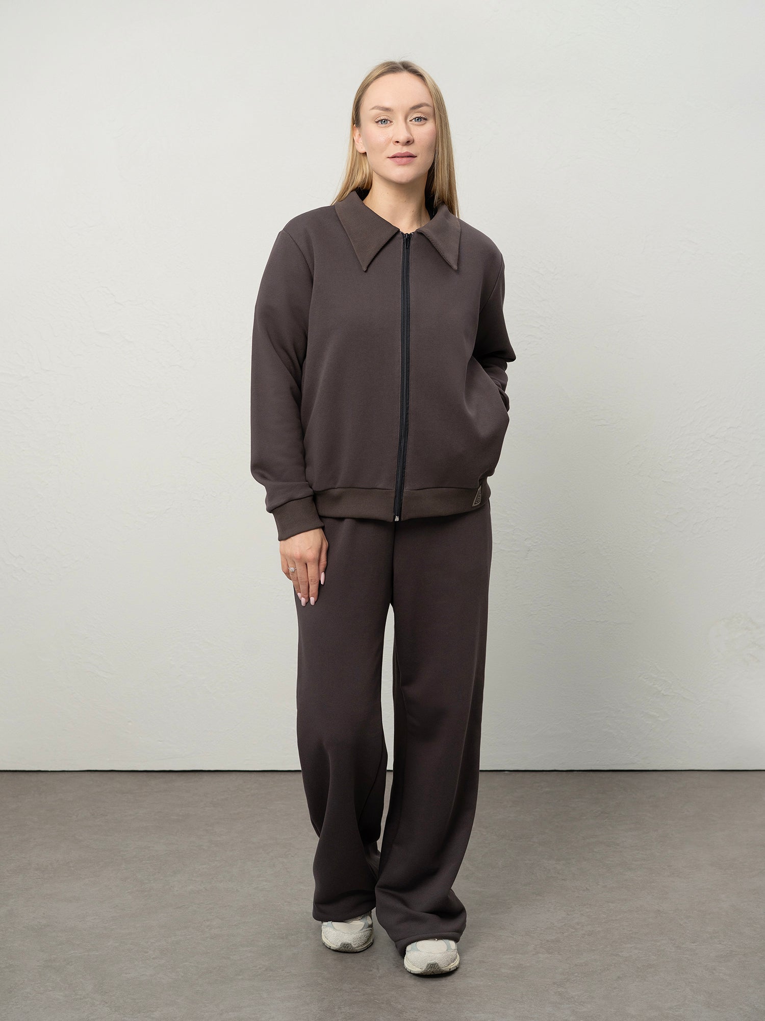 Laisvalaikio kostiumas "Flow" chocolate