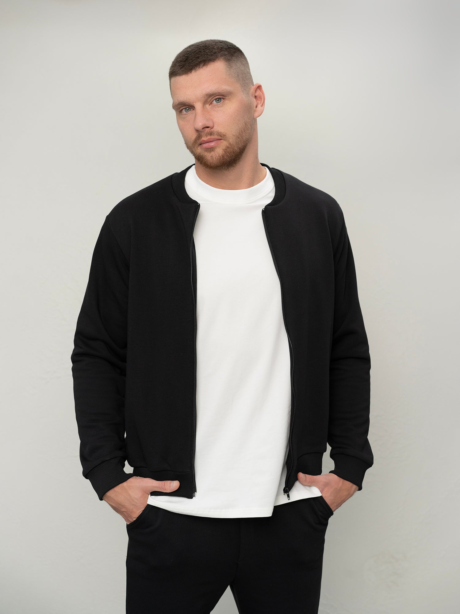 Laisvalaikio kostiumas "Flow" black