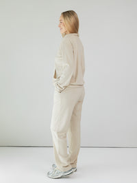 Veliūrinis laisvalaikio kostiumas "Soft glow beige"