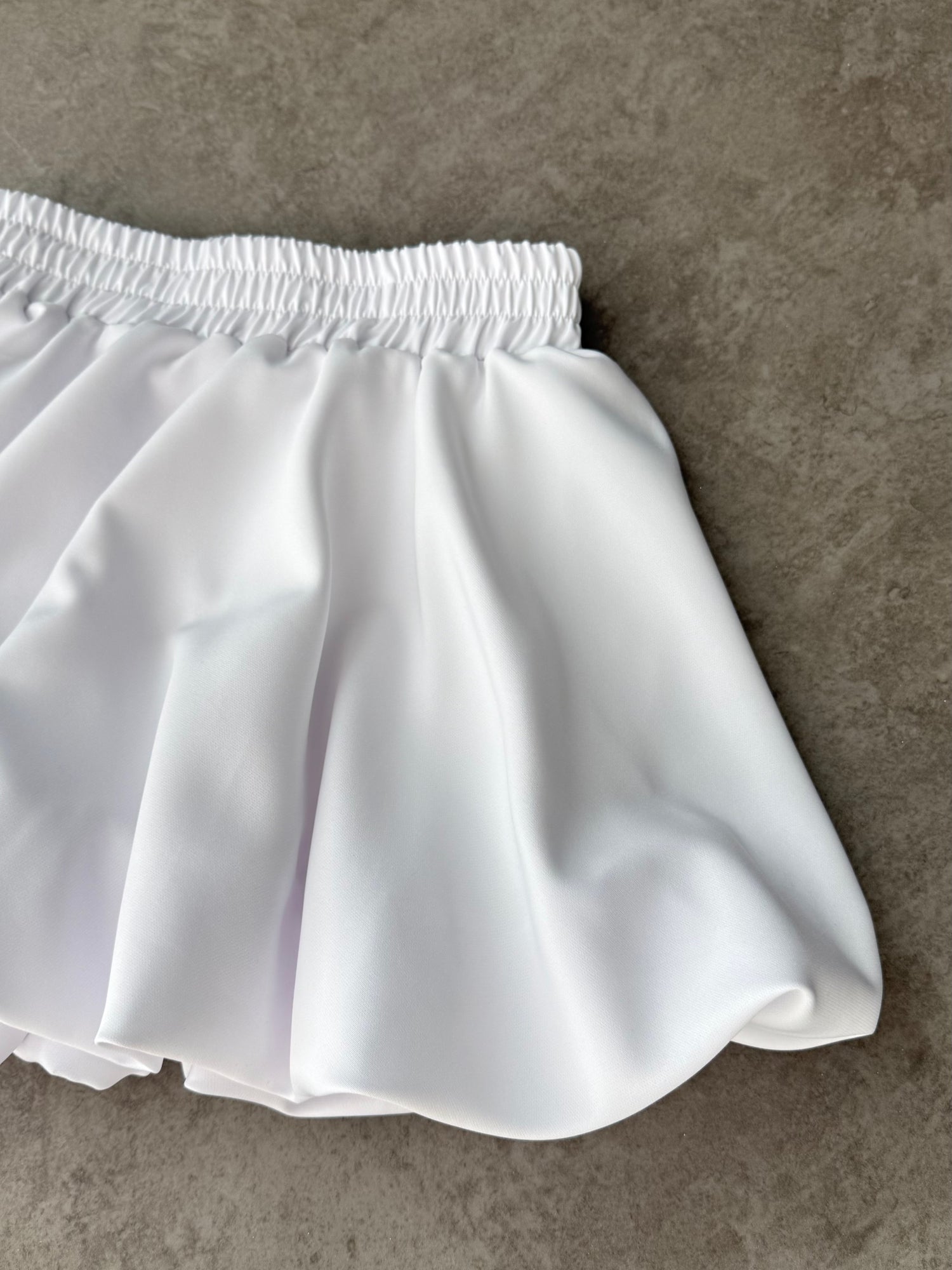 Baltas sijonas "Chic Skirt"